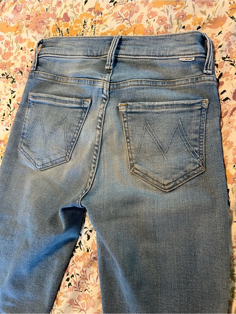 MOTHER Insider Crop Step Fray Jeans